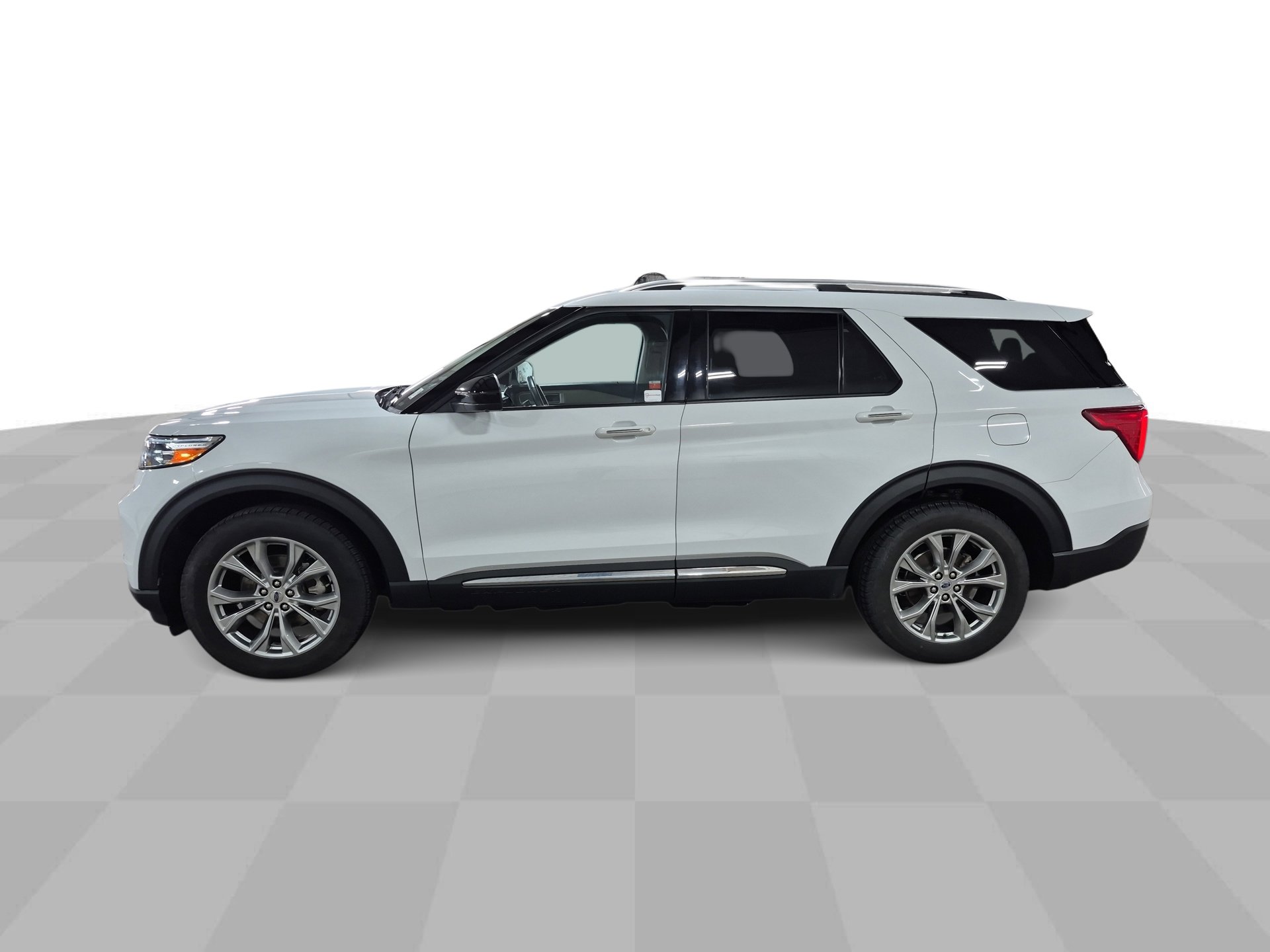 Used 2023 Ford Explorer Limited image 6