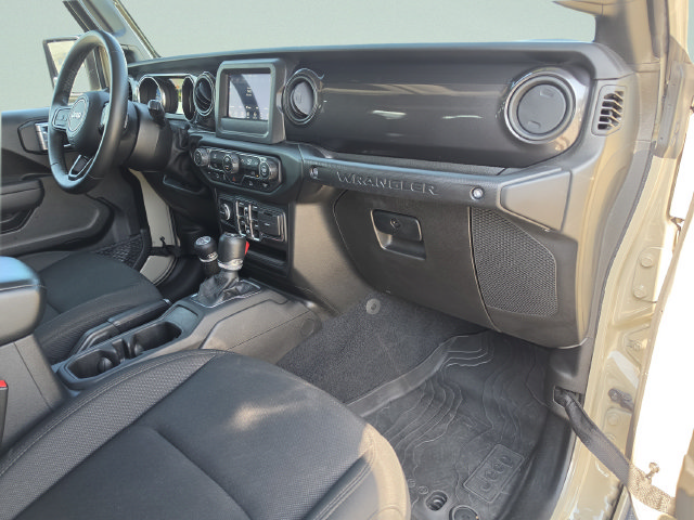 Used 2022 Jeep Wrangler Unlimited Sport AWD/4WD image 17