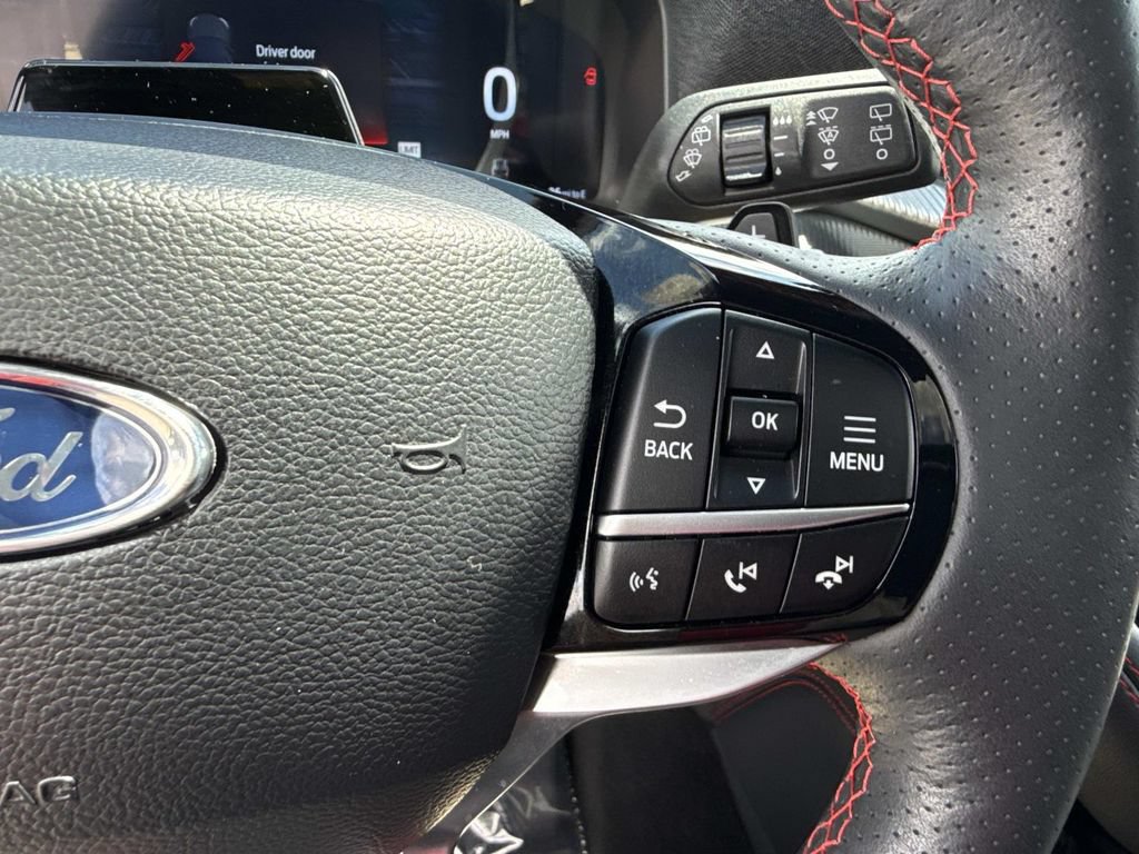 Used 2025 Ford Explorer ST AWD/4WD image 37