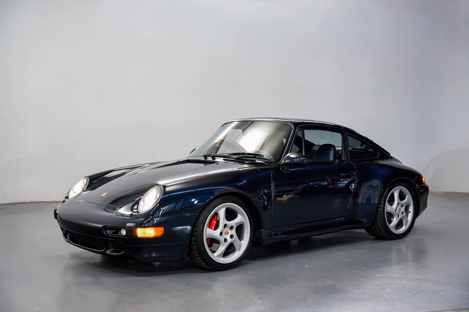 Used 1996 Porsche 911 Carrera 4S AWD/4WD image 6