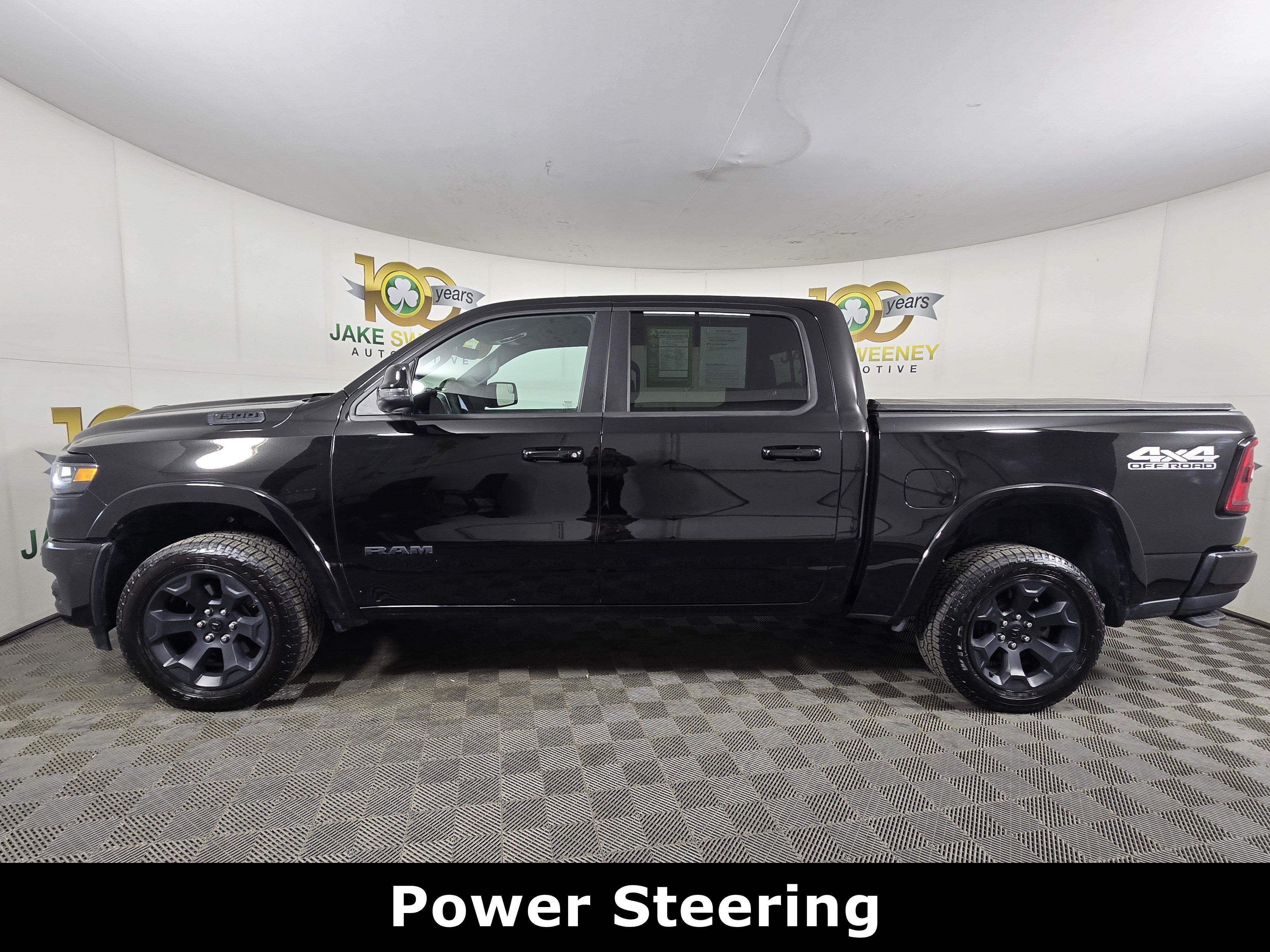 Certified 2025 RAM 1500 Big Horn AWD/4WD image 6
