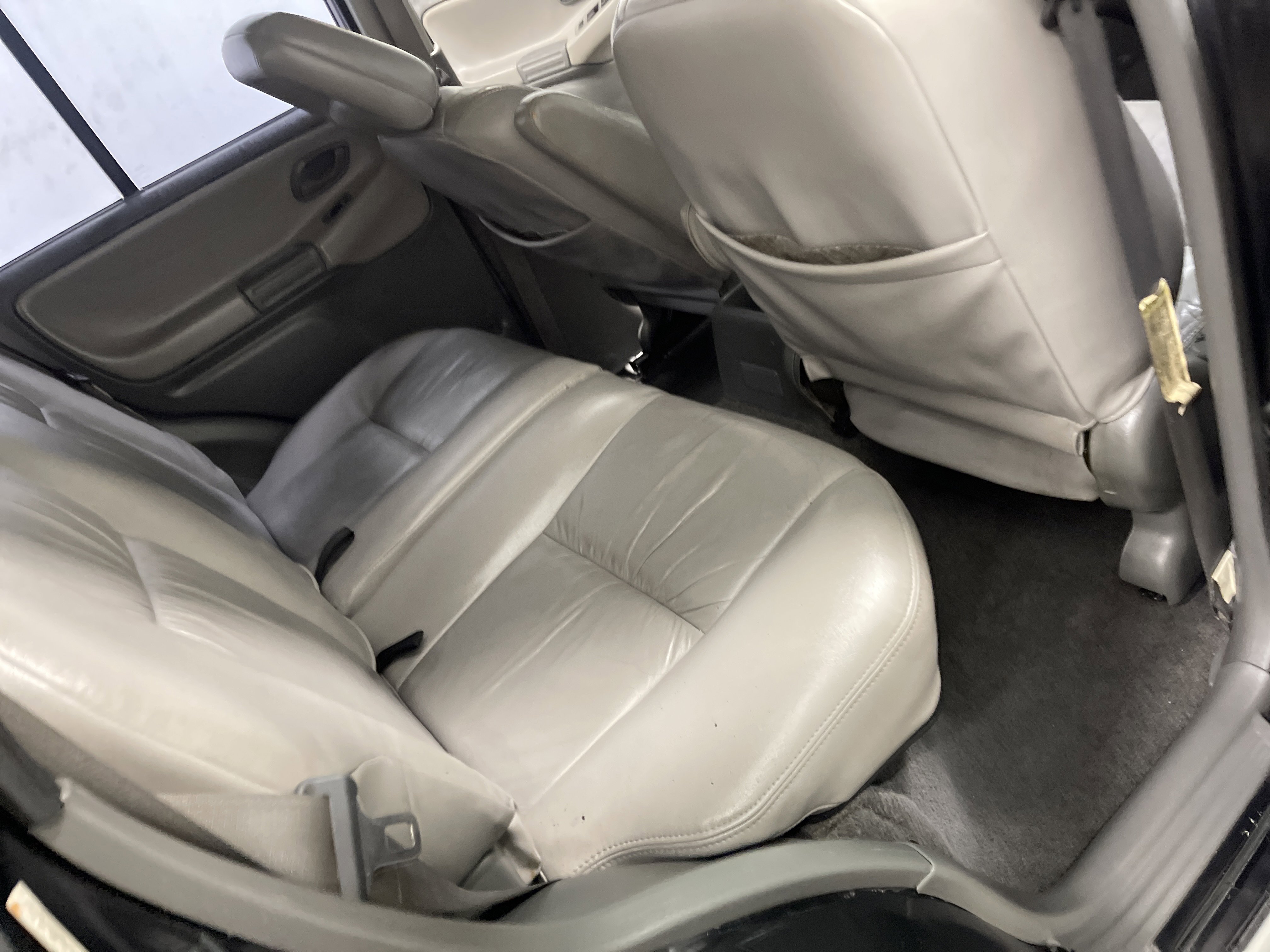 Used 2002 Chevrolet Tracker LT image 22