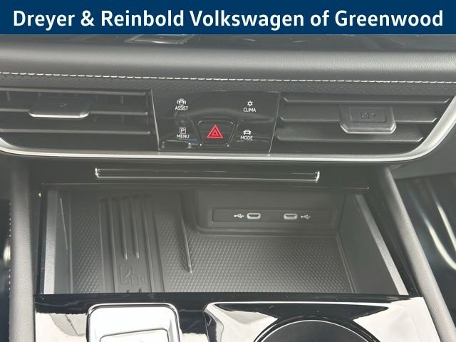 New 2026 Volkswagen Atlas Cross Sport SEL R-Line image 18