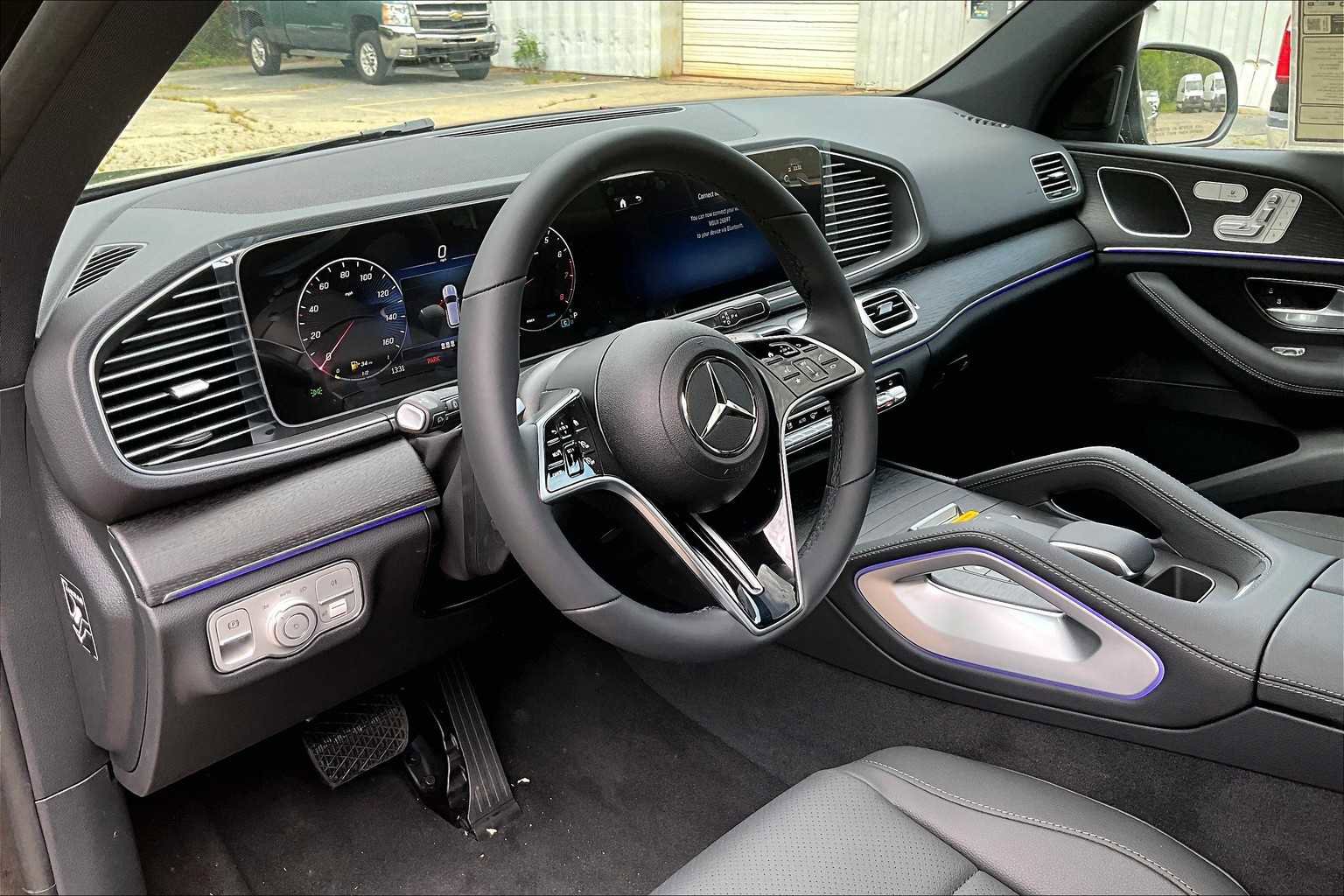 Used 2025 Mercedes-Benz GLE 450 4MATIC image 10