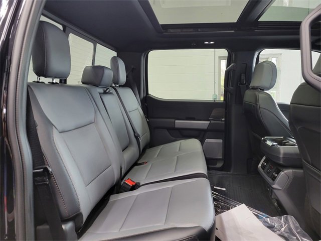 New 2025 Ford F150 Lightning Lariat image 18