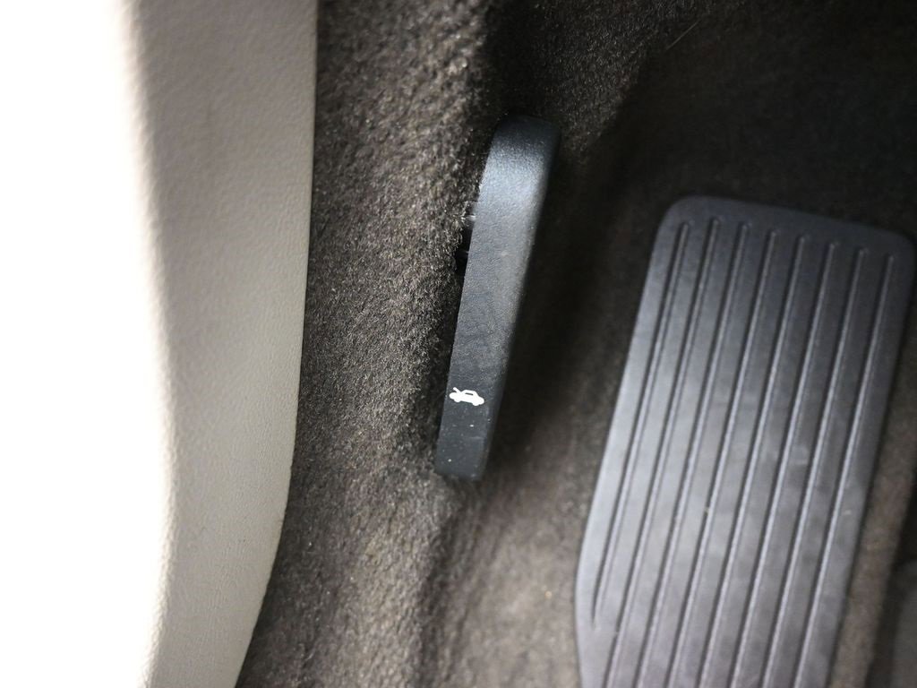 Used 2019 Lincoln MKZ Reserve w/ Reserve Plus Package image 29