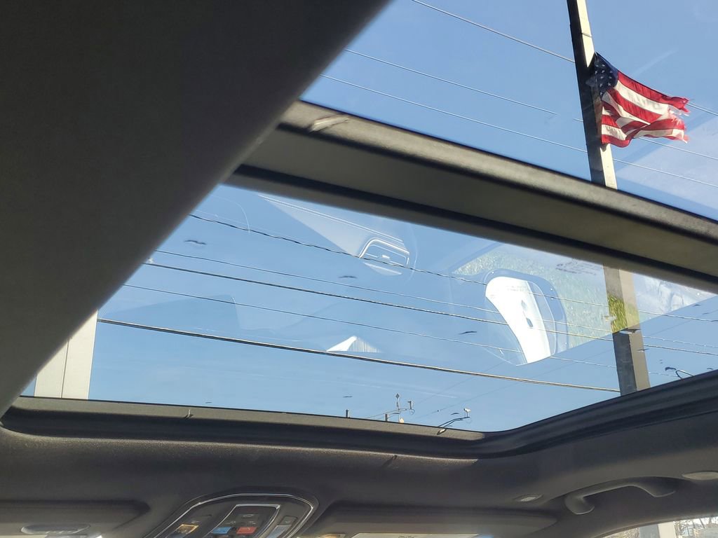 Used 2024 Jeep Grand Cherokee L Limited w/ Luxury Tech Group II image 29