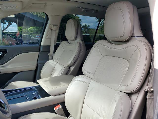 Used 2022 Lincoln Aviator Reserve w/ Equipment Group 201A image 45