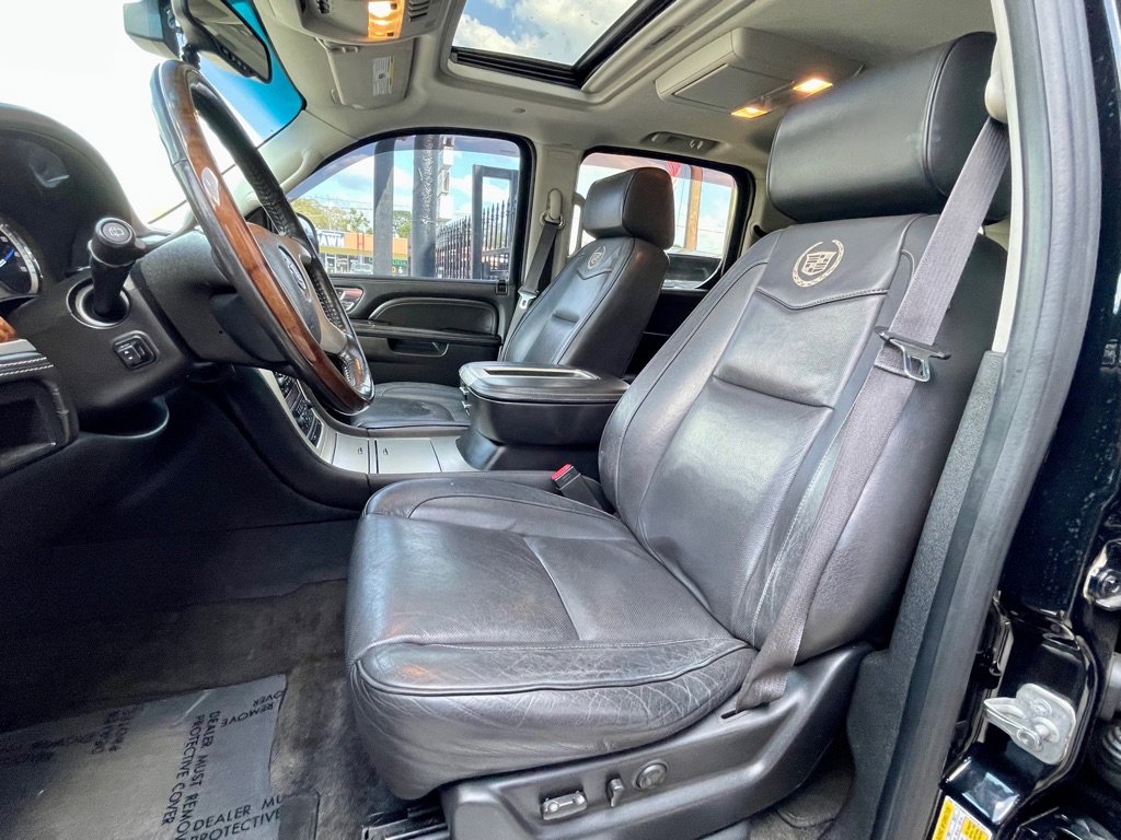 Used 2014 Cadillac Escalade ESV Platinum image 12