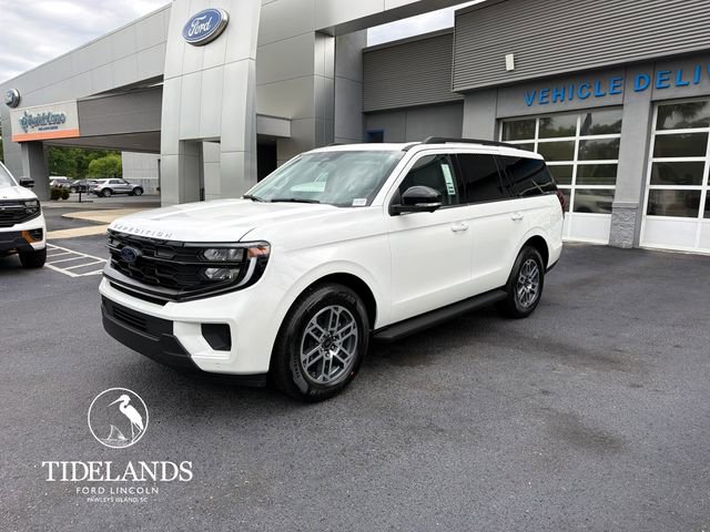 New 2026 Ford Expedition Active RWD image 3