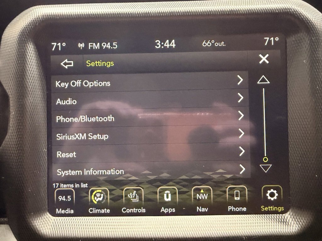 Used 2023 Jeep Wrangler Unlimited Sahara image 46