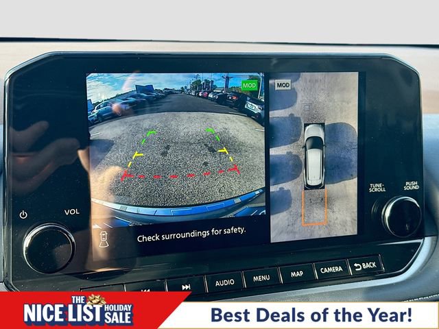 Used 2023 Nissan Rogue SL w/ SL Premium Package image 14