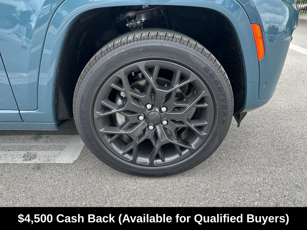 New 2026 Jeep Grand Cherokee L Summit w/ Obsidian Package AWD/4WD image 14