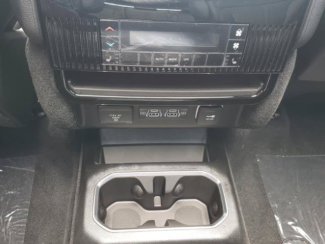 New 2026 Jeep Grand Wagoneer L Limited AWD/4WD image 18