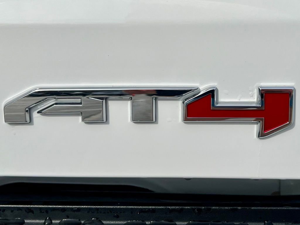 Used 2022 GMC Sierra 1500 AT4 w/ AT4 Premium Package image 18