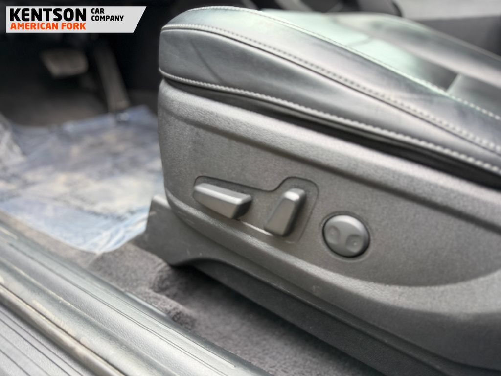 Used 2025 Kia Telluride S AWD/4WD image 28