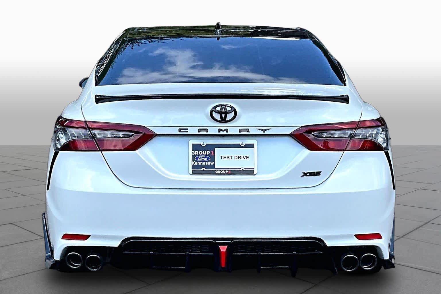 Used 2024 Toyota Camry XSE FWD image 5