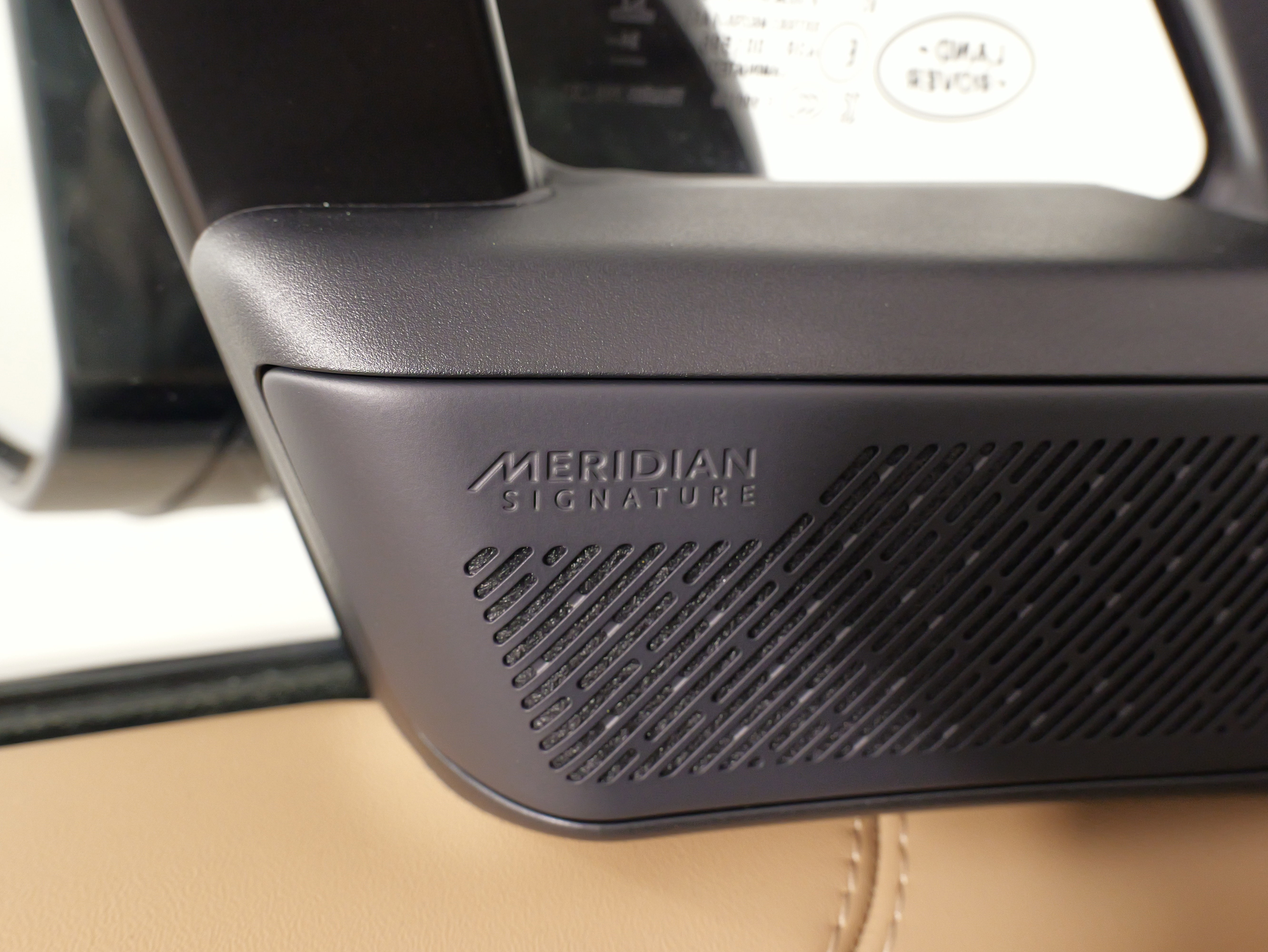 Used 2025 Land Rover Range Rover Autobiography image 28