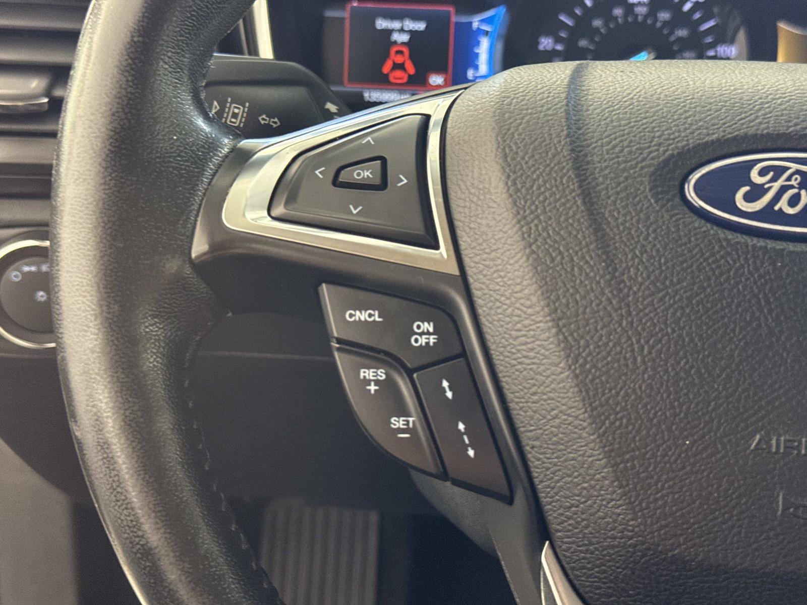 Used 2019 Ford Fusion Titanium FWD image 29