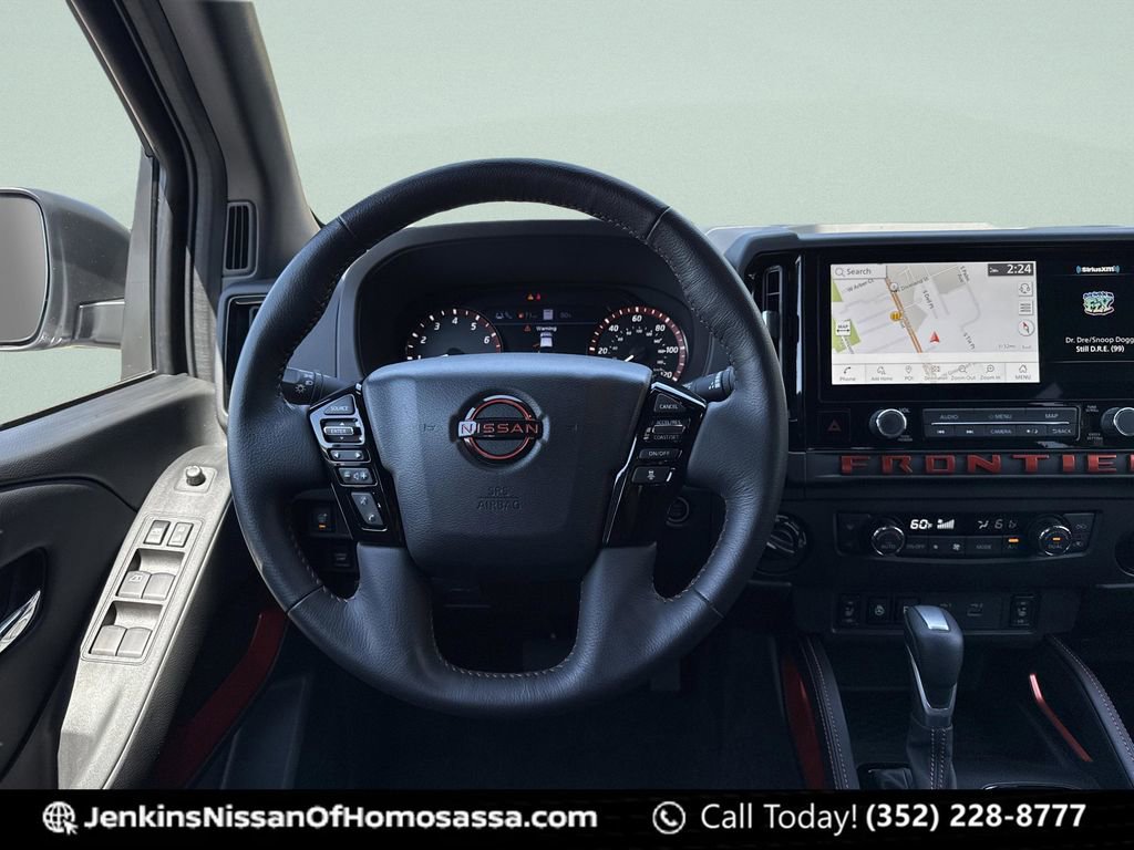 Used 2025 Nissan Frontier PRO-4X w/ Pro Premium Package image 26