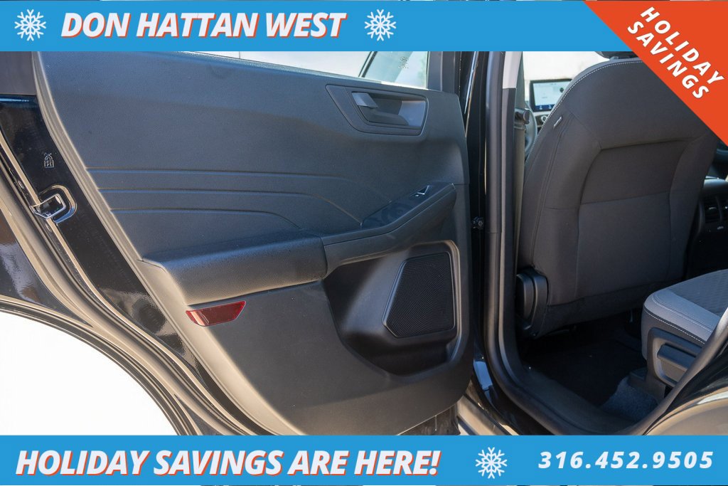 Used 2022 Ford Escape SE w/ Cold Weather Package image 19