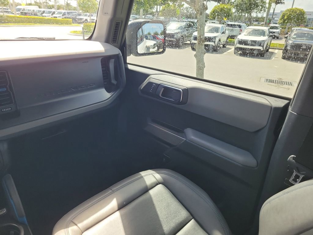 Used 2021 Ford Bronco Black Diamond AWD/4WD image 18