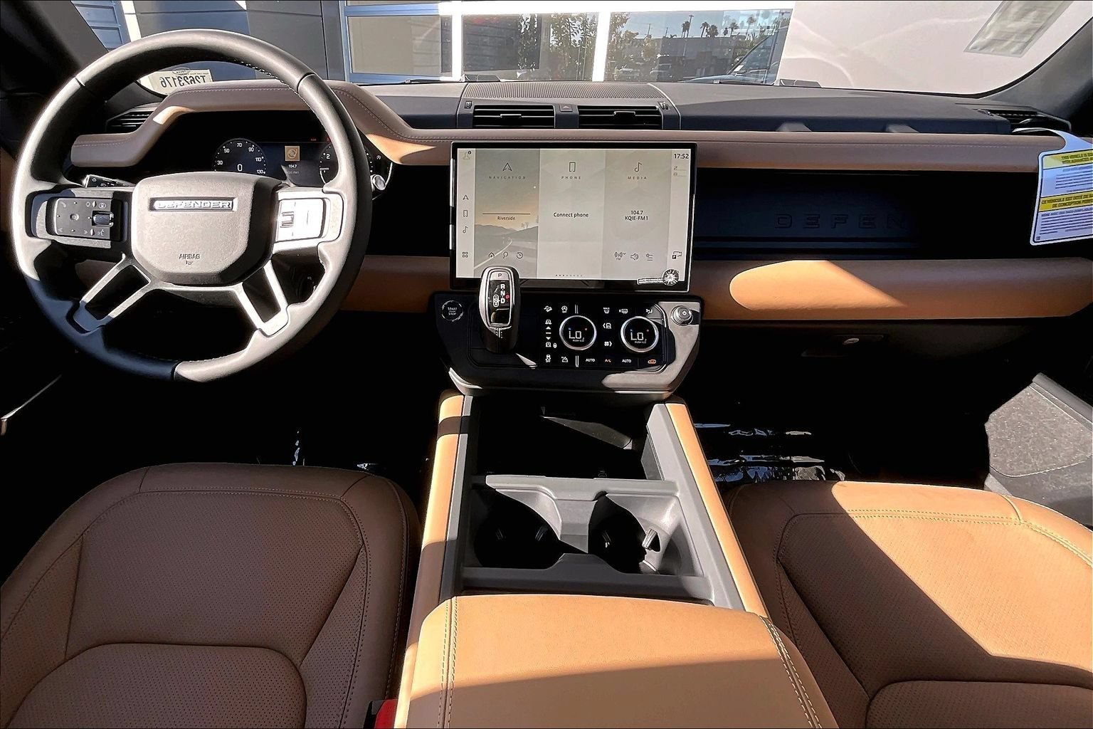 New 2026 Land Rover Defender 110 X-Dynamic SE AWD/4WD image 5