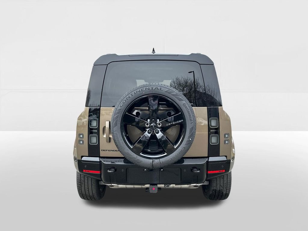 New 2026 Land Rover Defender 110 X-Dynamic SE image 3