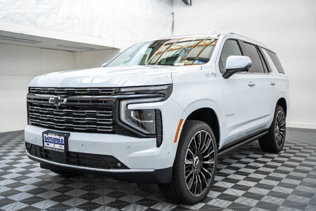 New 2026 Chevrolet Tahoe High Country AWD/4WD image 3