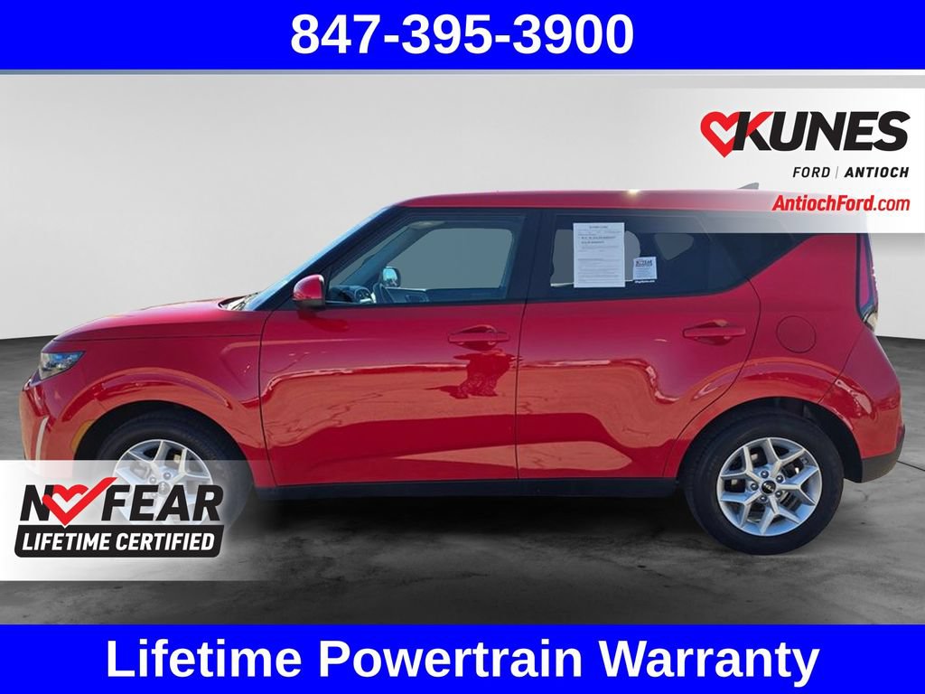 Used 2025 Kia Soul LX w/ LX Technology Package FWD image 6