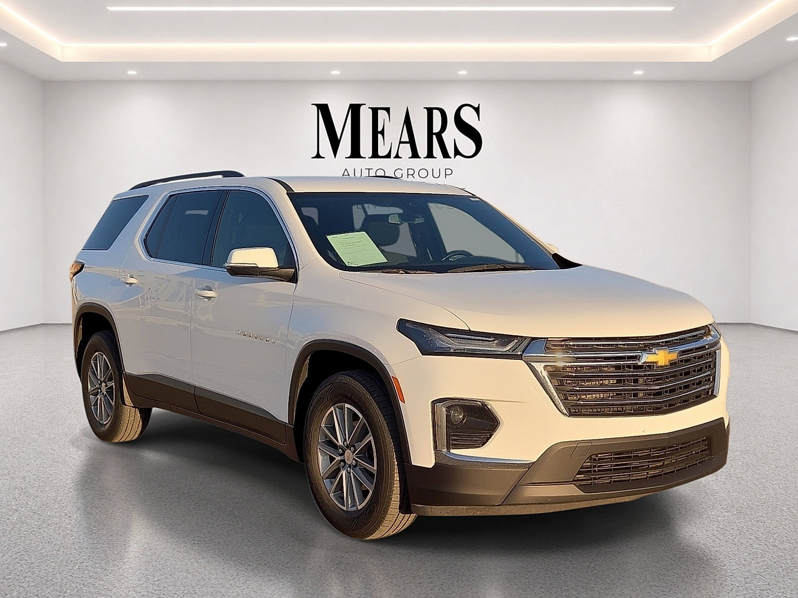 Used 2023 Chevrolet Traverse LT FWD image 7