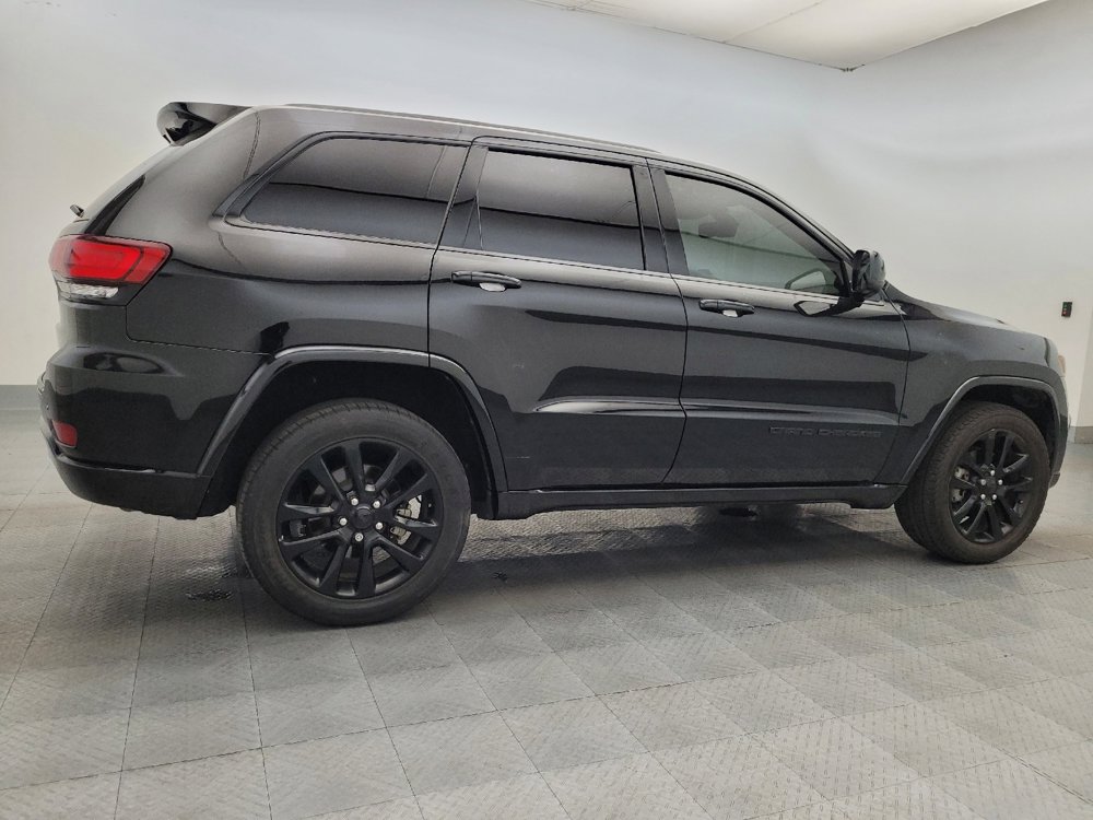 Used 2020 Jeep Grand Cherokee Altitude image 10