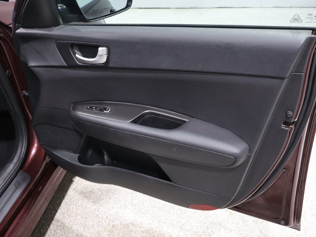 Used 2017 Kia Optima LX FWD image 22