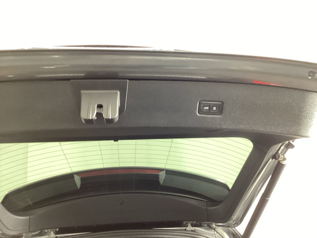 Used 2019 Audi Q8 Prestige w/ Year 1 Package image 31