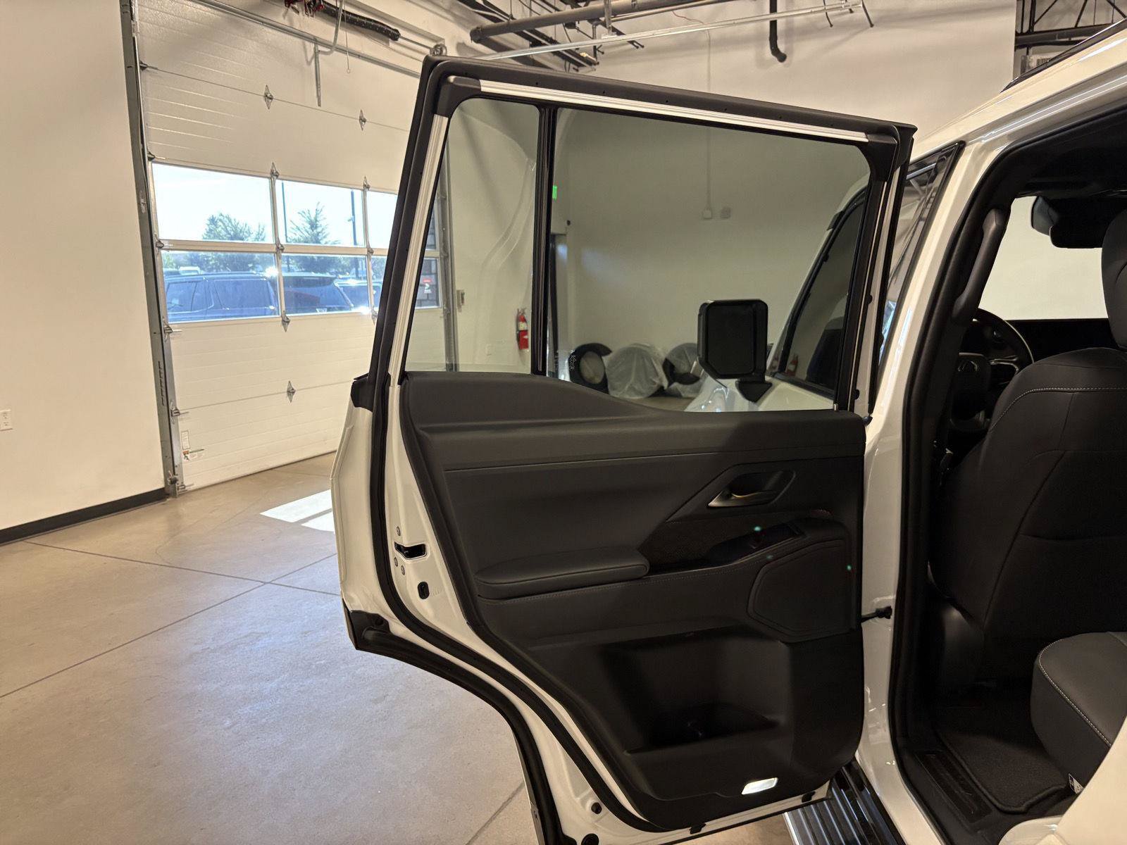Used 2026 Lexus GX 550 w/ Cold Area Package AWD/4WD image 40