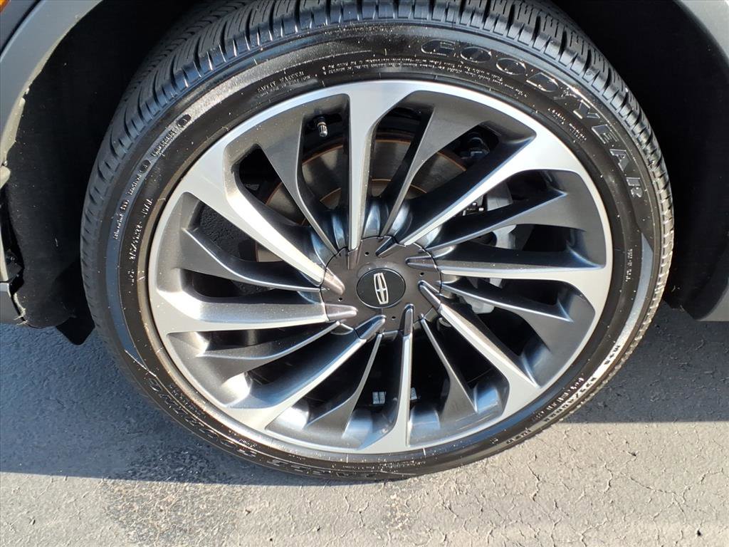 Certified 2023 Lincoln Aviator Reserve w/ Equipment Group 201A image 15