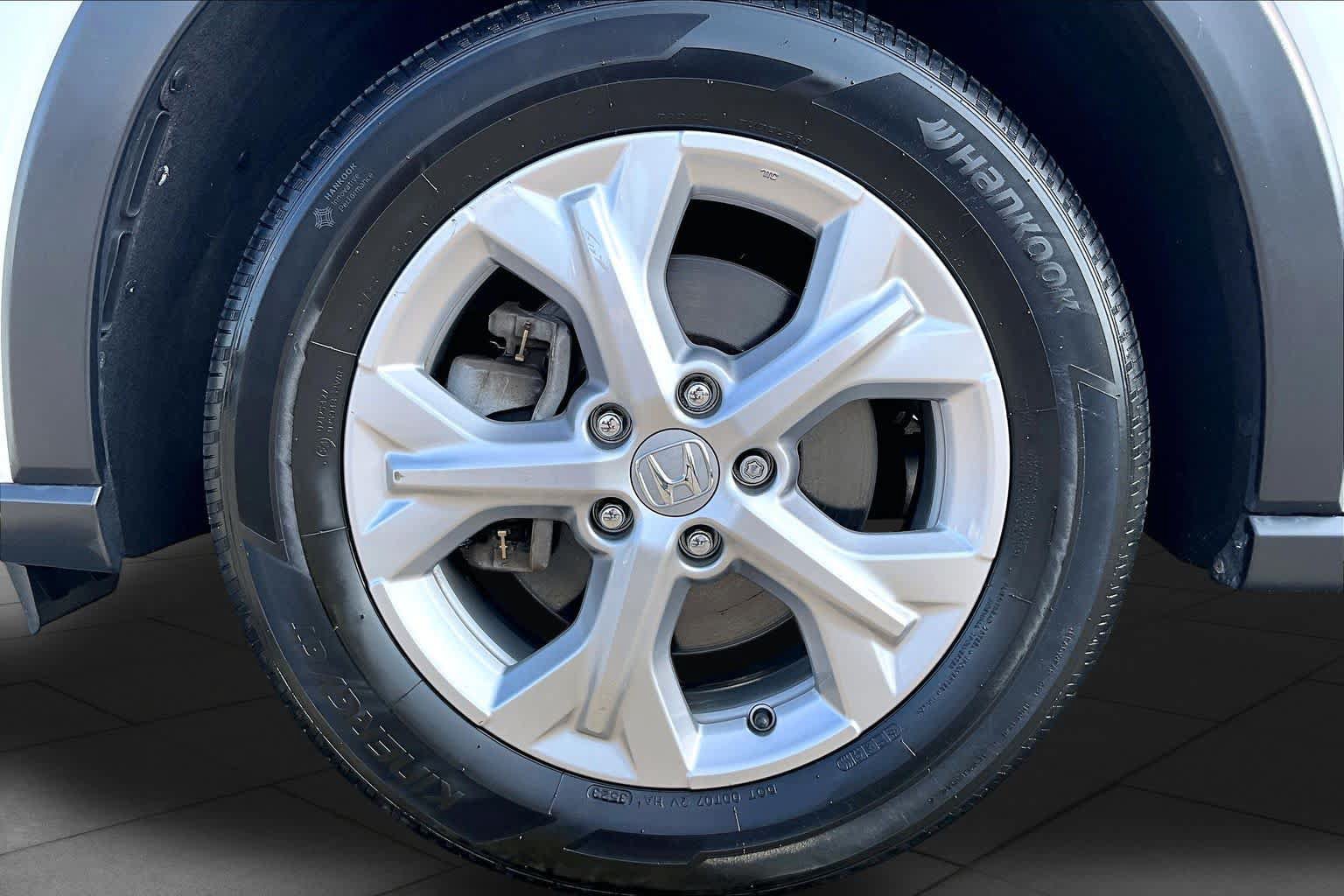 Used 2024 Honda HR-V LX image 10