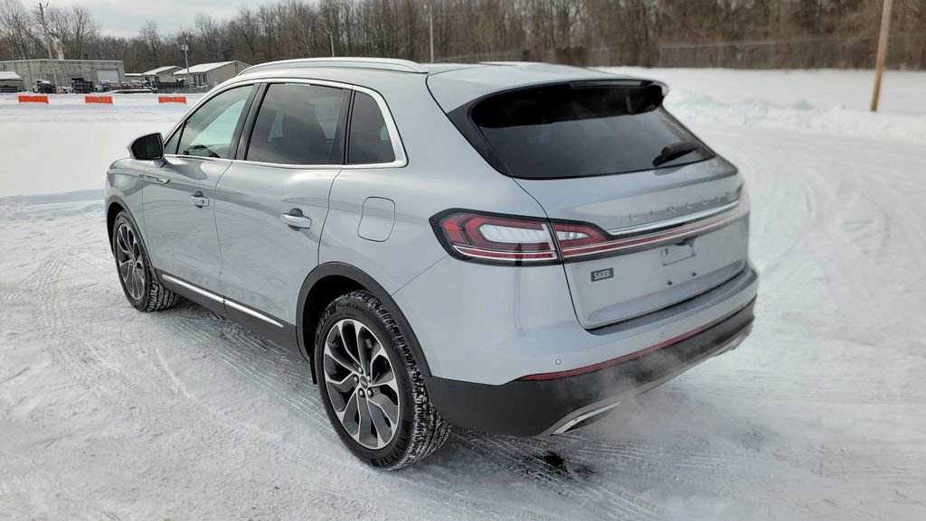 Used 2021 Lincoln Nautilus Reserve w/ Cargo Utility Package image 9