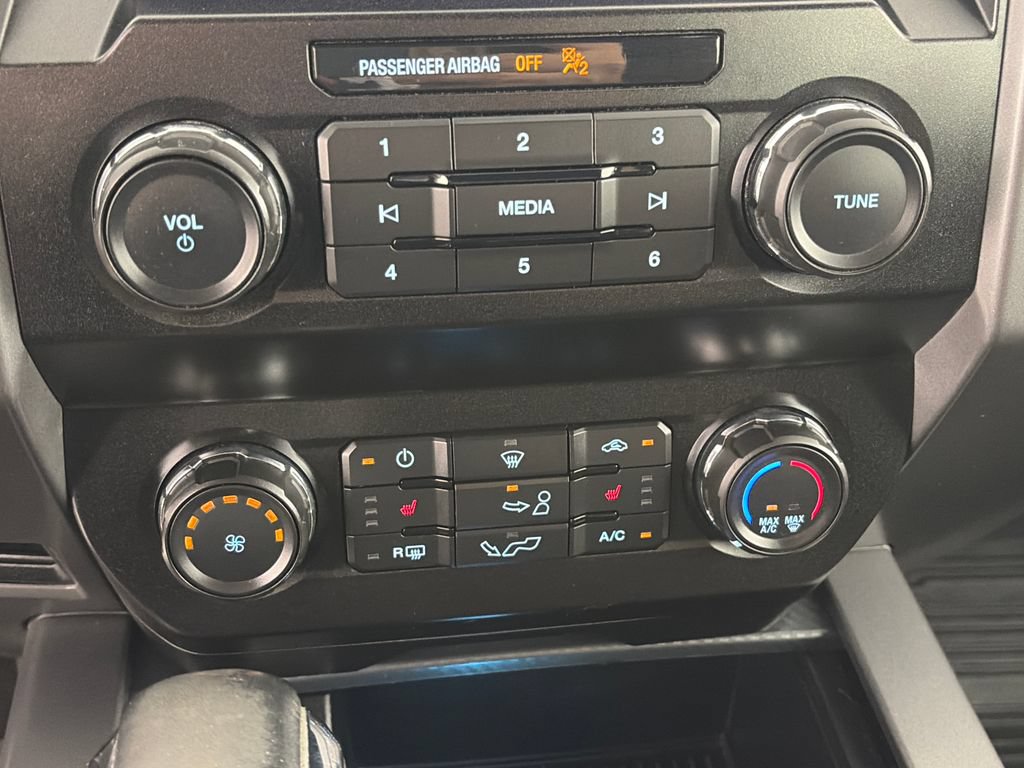 Used 2020 Ford F150 XLT w/ Equipment Group 302A Luxury AWD/4WD image 21