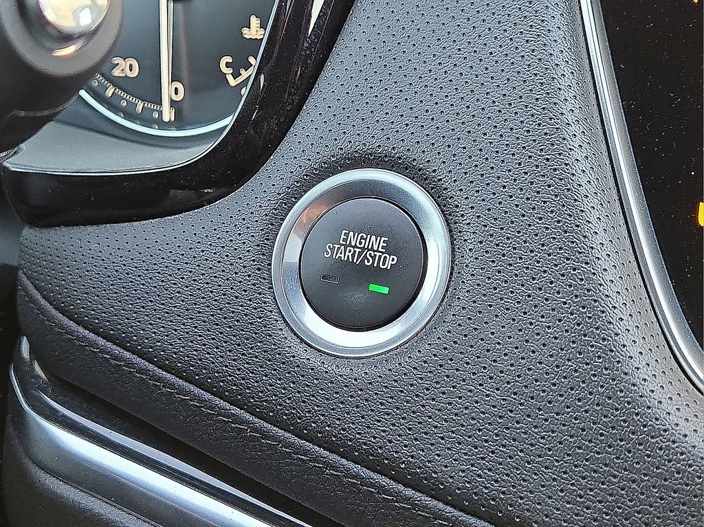 Used 2024 Cadillac XT5 Premium Luxury image 32