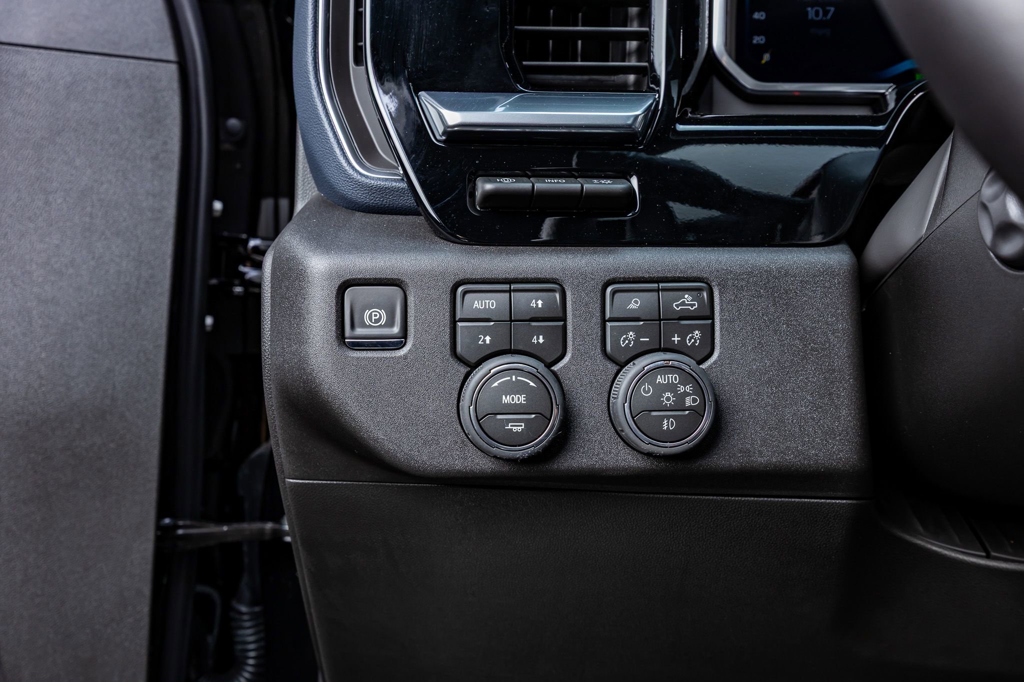 Used 2026 Chevrolet Silverado 1500 High Country image 22