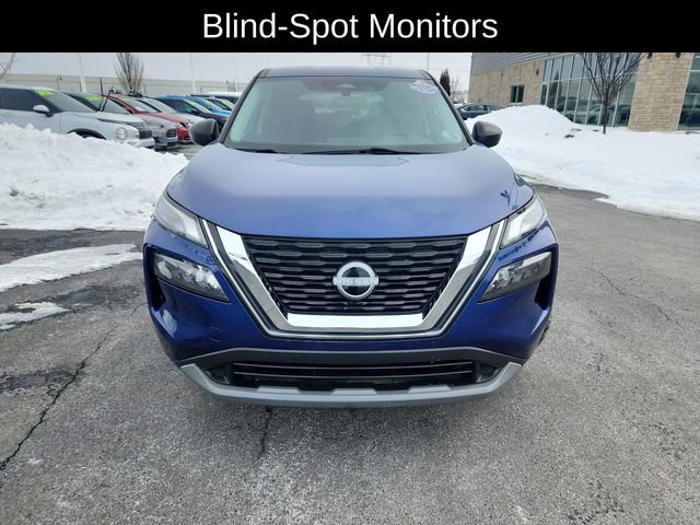 Used 2023 Nissan Rogue S image 2