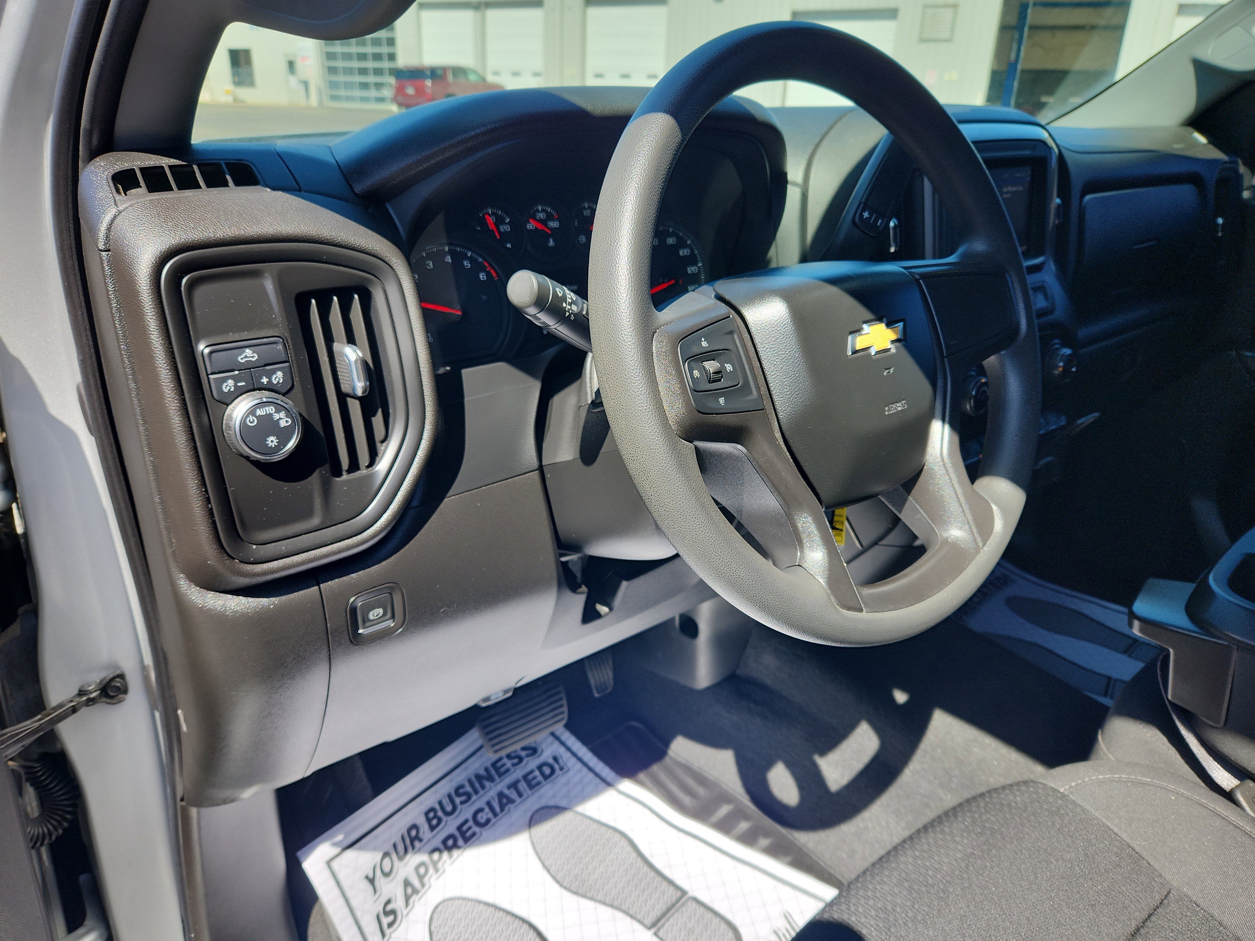 Used 2021 Chevrolet Silverado 1500 Custom image 15