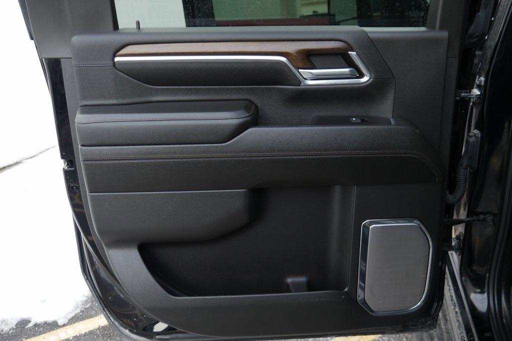 Used 2024 Chevrolet Silverado 2500 High Country w/ High Country Premium Package image 33