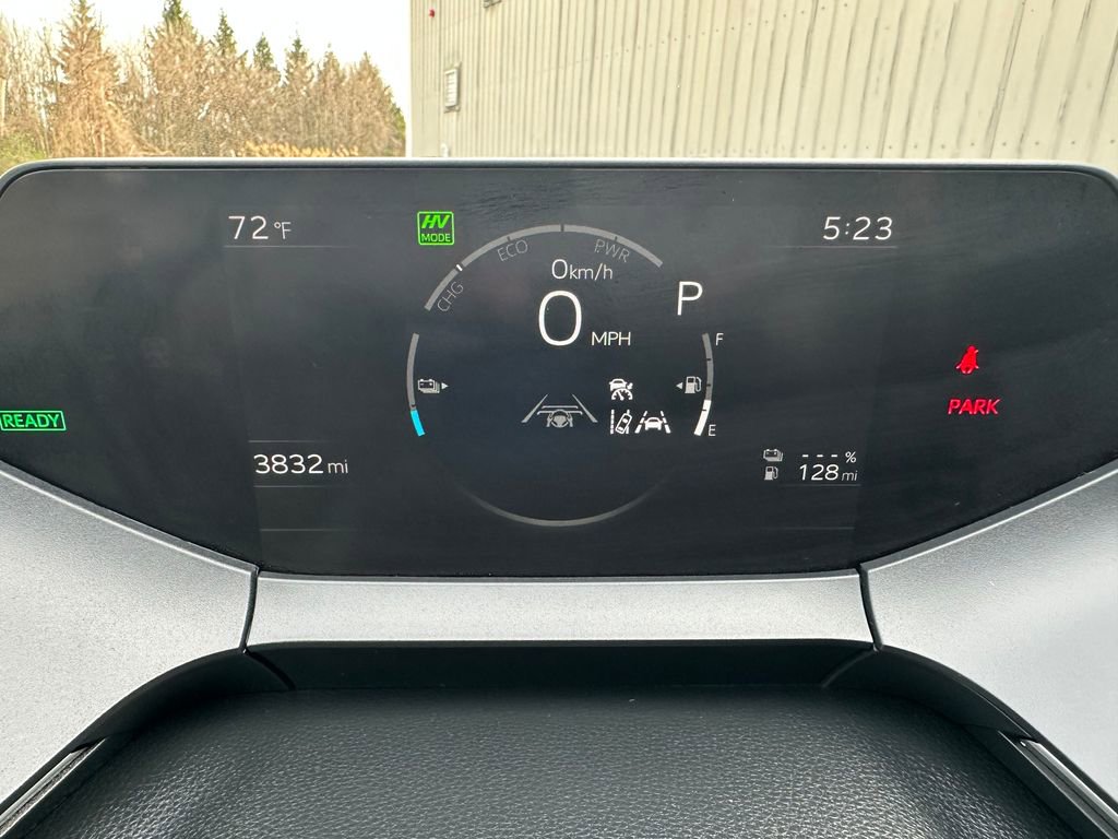 Used 2024 Toyota Prius Prime FWD image 39
