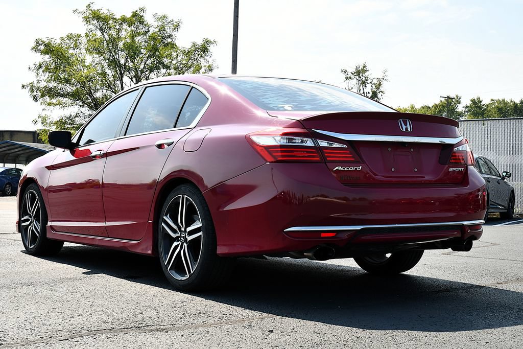 Used 2016 Honda Accord Sport image 5