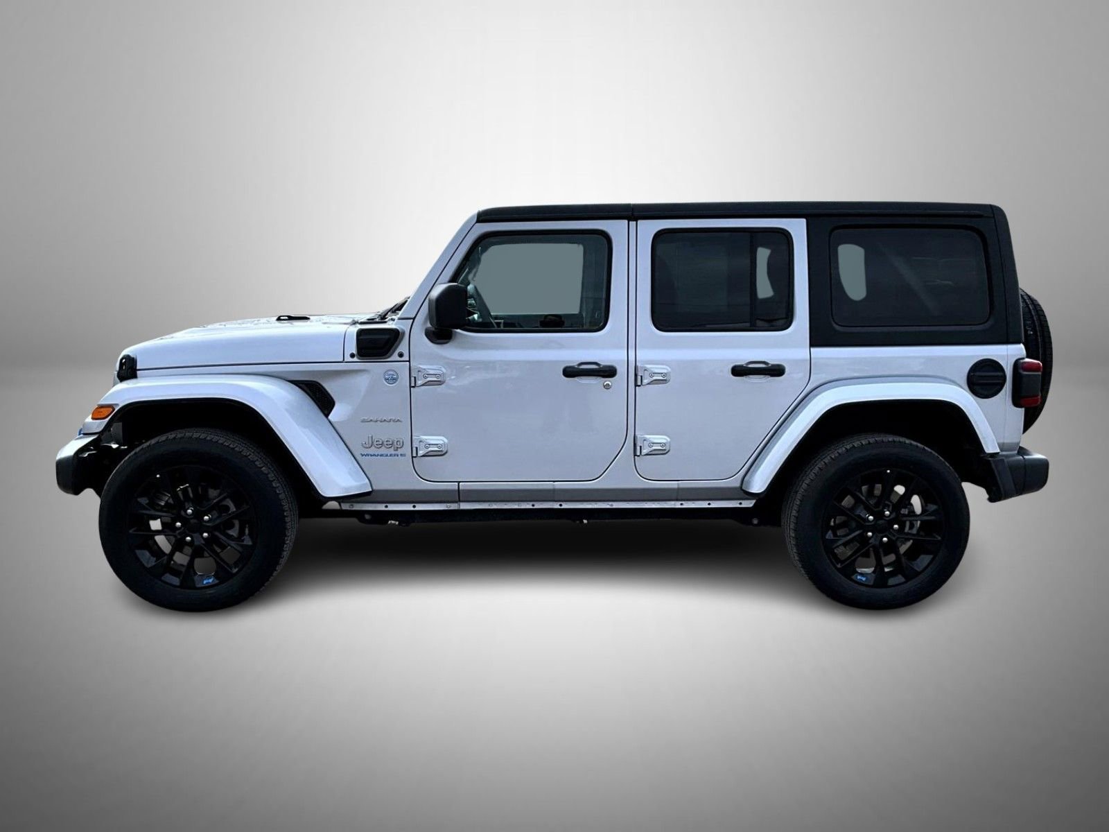 Used 2023 Jeep Wrangler Unlimited Sahara image 8