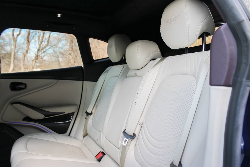 Used 2023 Aston Martin DBX image 20