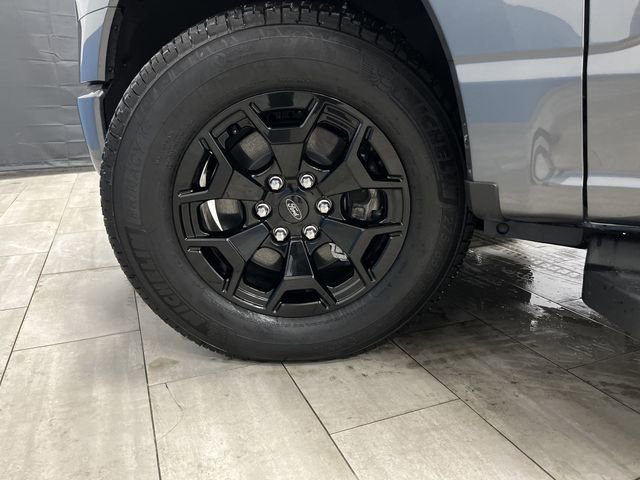 Used 2025 Ford F150 Lightning XLT image 39