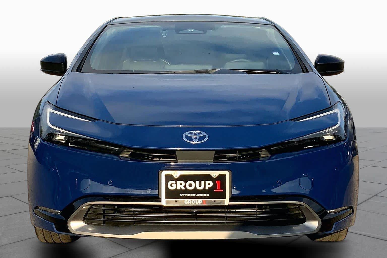 Used 2024 Toyota Prius XLE AWD/4WD image 4